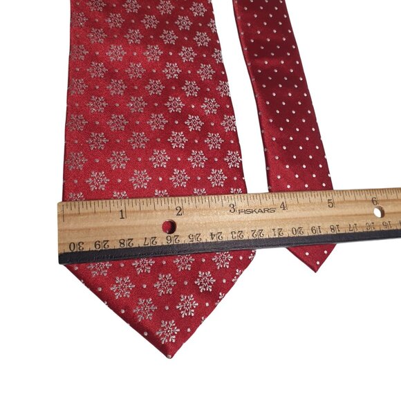 Vintage Noel Holiday Collection Red Snowflake Silver Thread Polka Dot Necktie - Picture 3 of 5